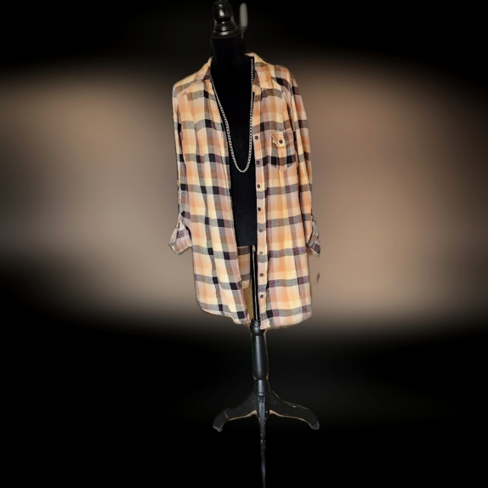 #C71 Penningtons Women’s Button Down Shirt